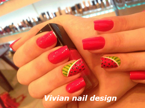 Tutorial com melancia nas unhas