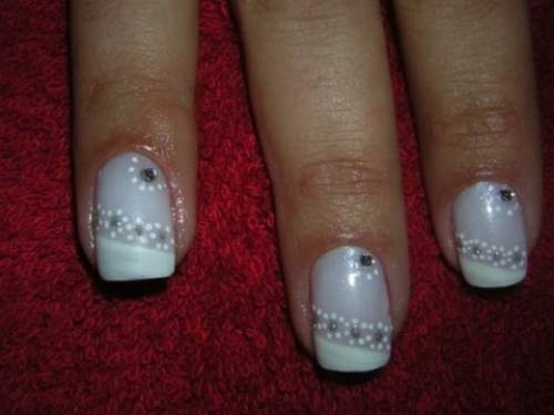 Unhas decoradas com Strass