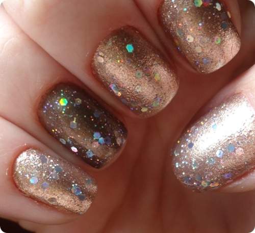  Unhas Decoradas Douradas 15