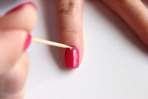 Unhas decoradas com Strass