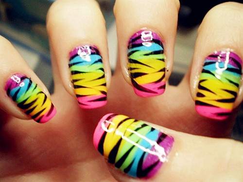 Unhas decoradas Coloridas - 13