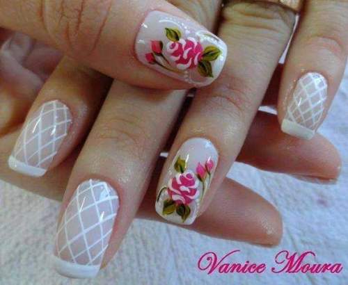 unhas decoradas com rosas - 04