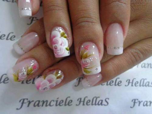 unhas decoradas com rosas - 31