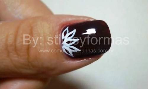Unhas decoradas com girassol - 05