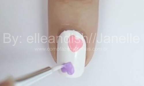 unhas decoradas com corações coloridos - passo a passo 07