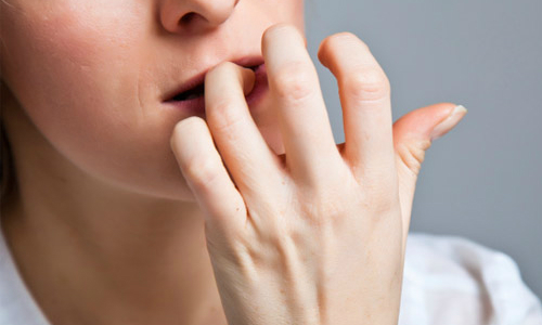Cuidados na hora de fazer as unhas 03