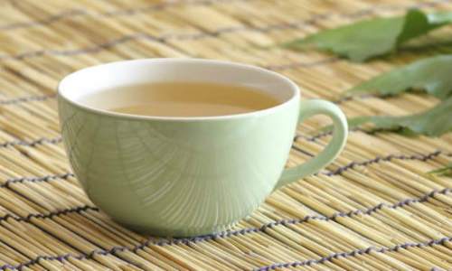 Como dar Brilho Natural às Unhas sem Esmalte - chá branco