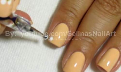 Unhas Decoradas com Flores Simples - Passo a Passo 02