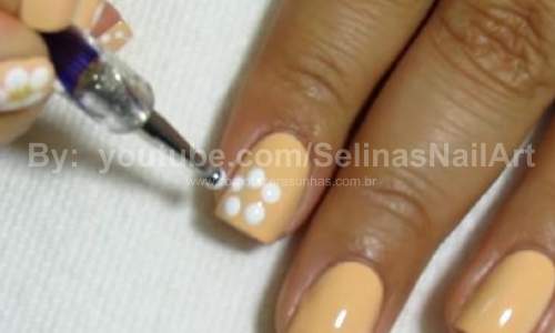 Unhas Decoradas com Flores Simples - Passo a Passo 03