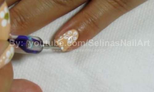Unhas Decoradas com Flores Simples - Passo a Passo 19